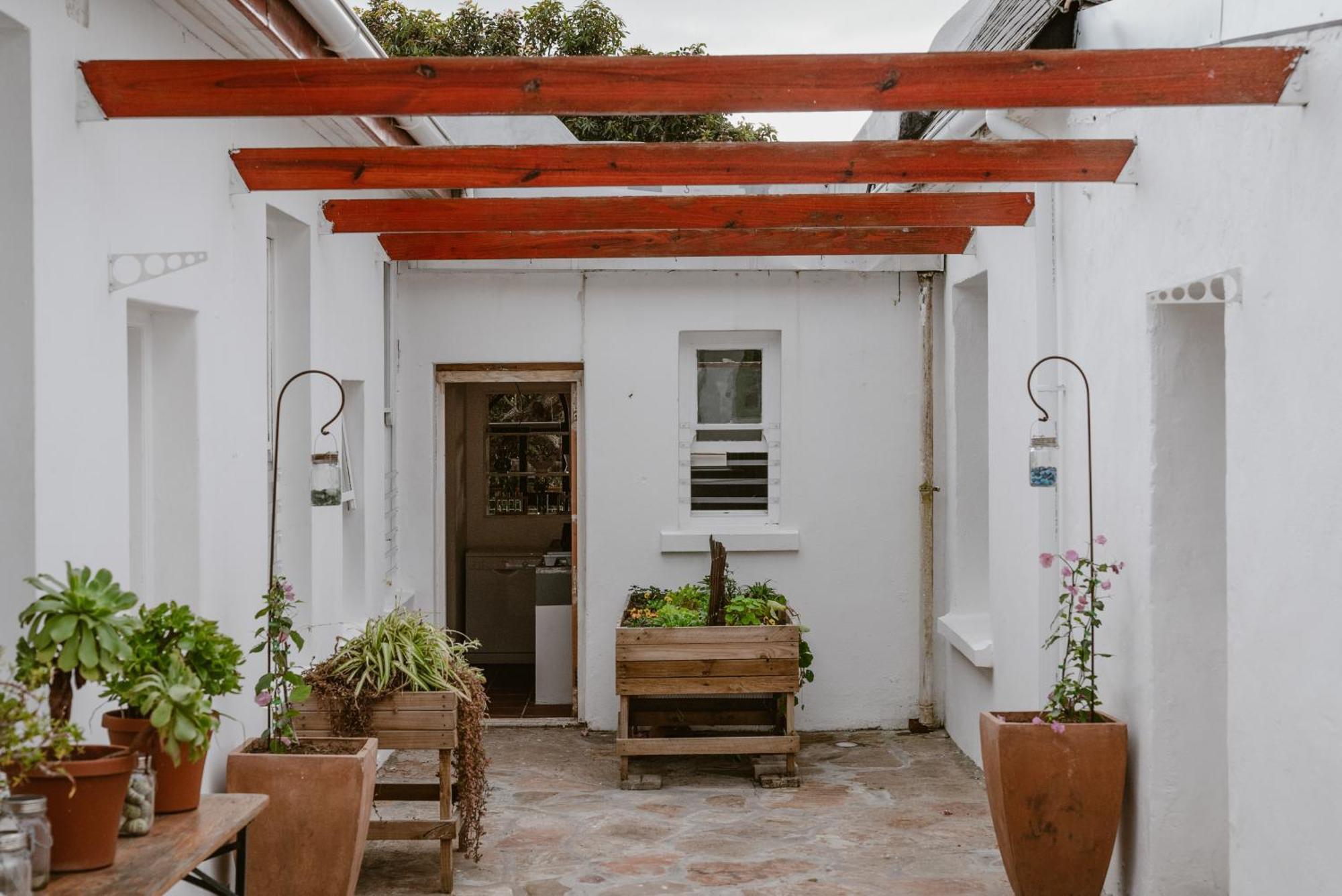 Bonne Esperance, * Simon's Town